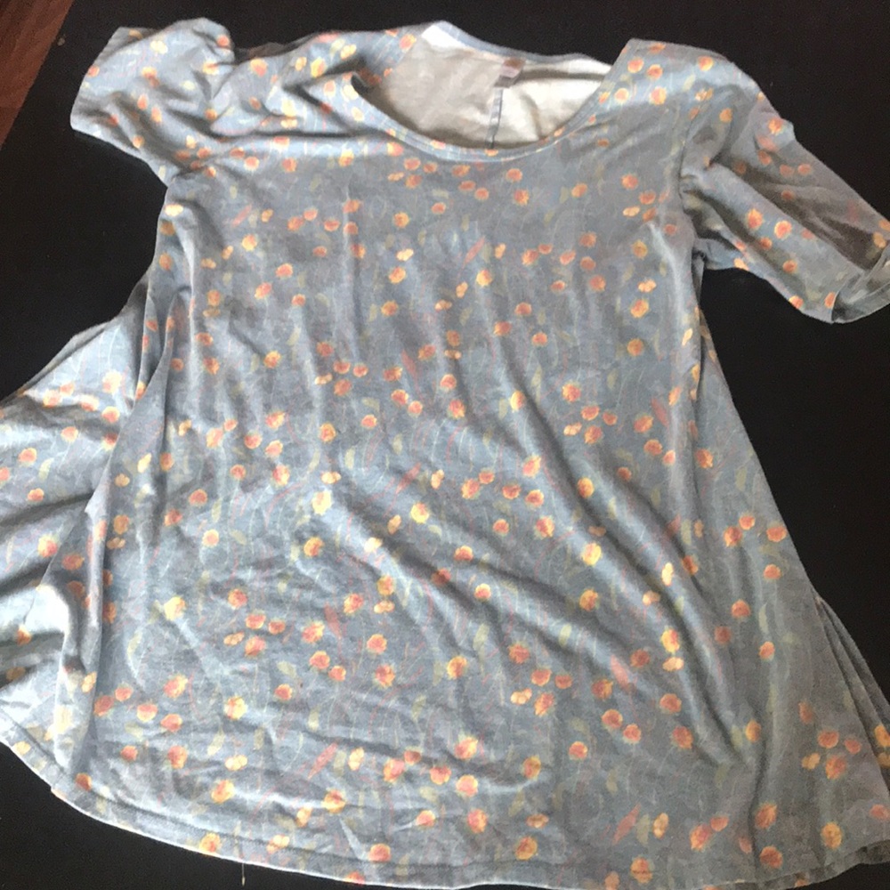 LuLaRoe perfect tee